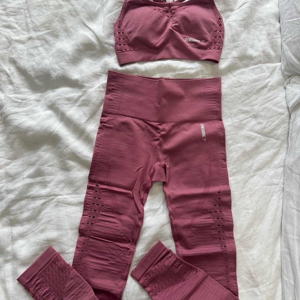 Gymshark seamless leggings and sports bra set